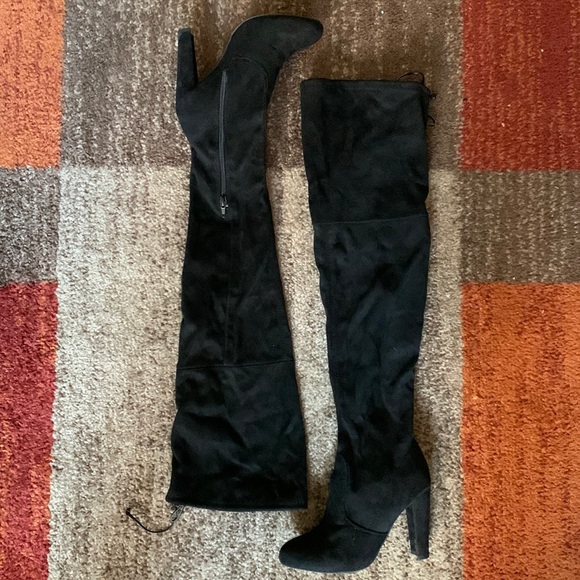 Knee high boots with zipper on the side and adjustable string - Picture 1 of 4